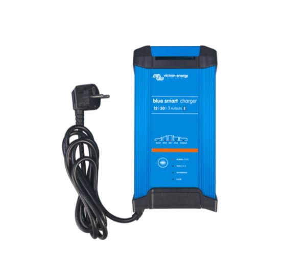 Victron BLUESMART IP22 CHARGER 12/30 (3) 230V